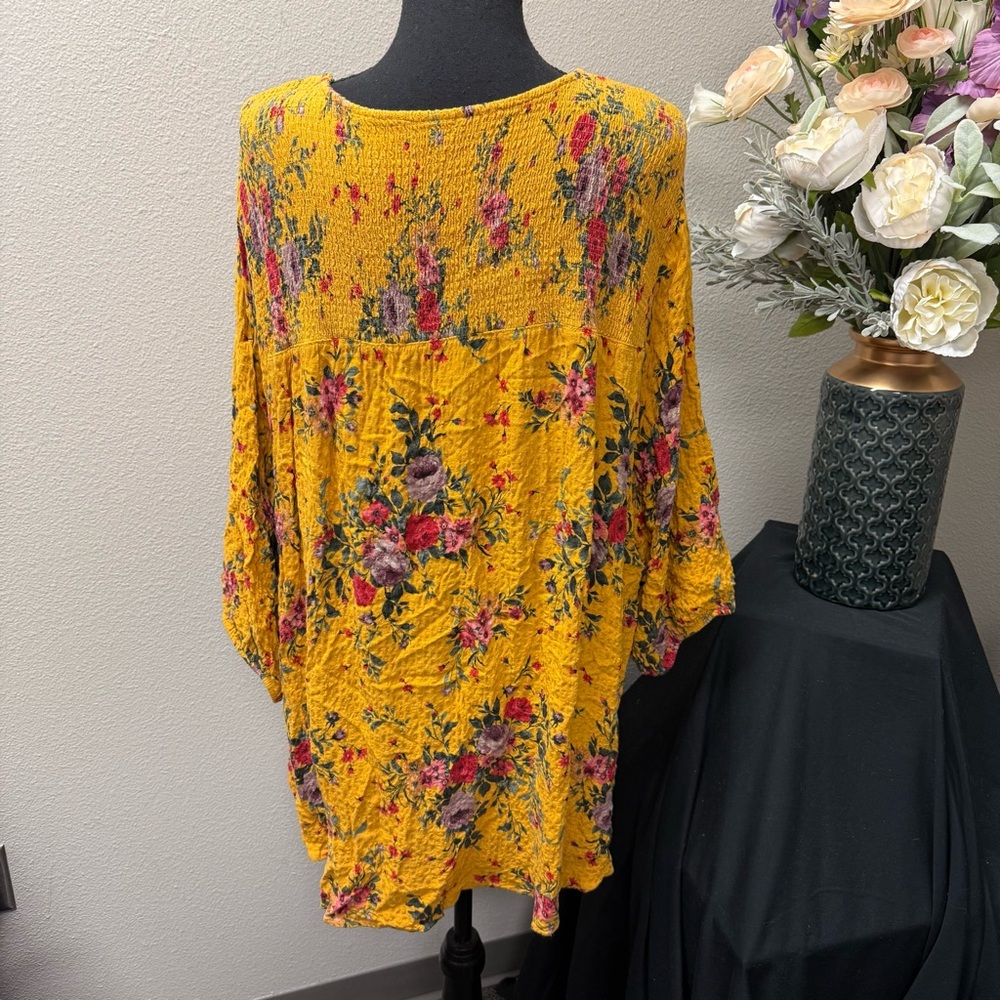 Torrid Floral Boho Tunic 5 | Mustard Yellow Crinkle V-Neck Top Fall Festival - Picture 3 of 8
